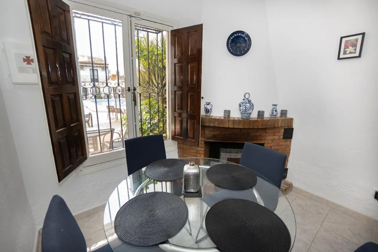 Semesterbostad Nueva Nerja 71 Menyber Villa Spanien