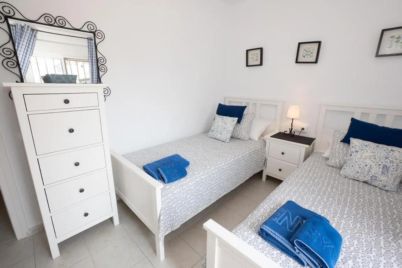 Semesterbostad Nueva Nerja 71 Menyber Villa Spanien